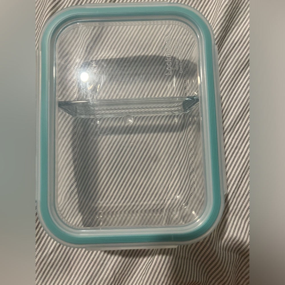 LOCK & LOCK Purely Better Glass Food Storage Container m w/divider-32 oz